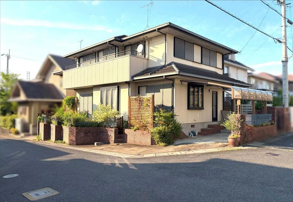 4LDK house in Otsu, Shiga - Photo 1