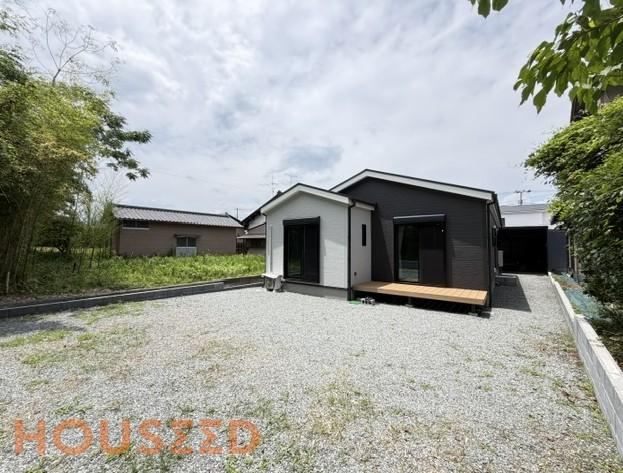 4LDK house in Fuji, Shizuoka - Photo 1