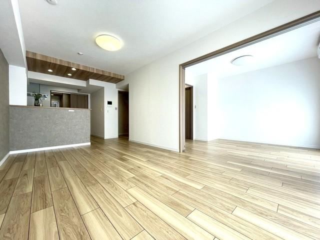 4LDK apartment in Toda, Saitama - Photo 1