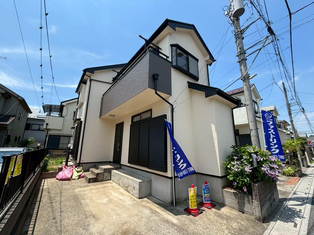 4LDK house in Kita Ward, Saitama - Photo 1
