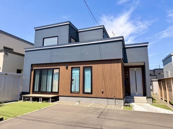 4LDK house in Tomakomai, Hokkaido - Photo 1