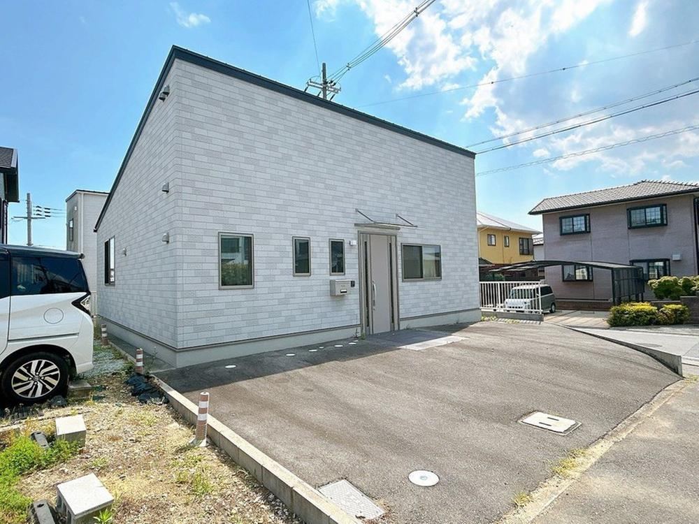 3LDK house in Kato, Hyogo - Photo 1