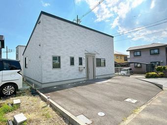 3LDK house in Kato