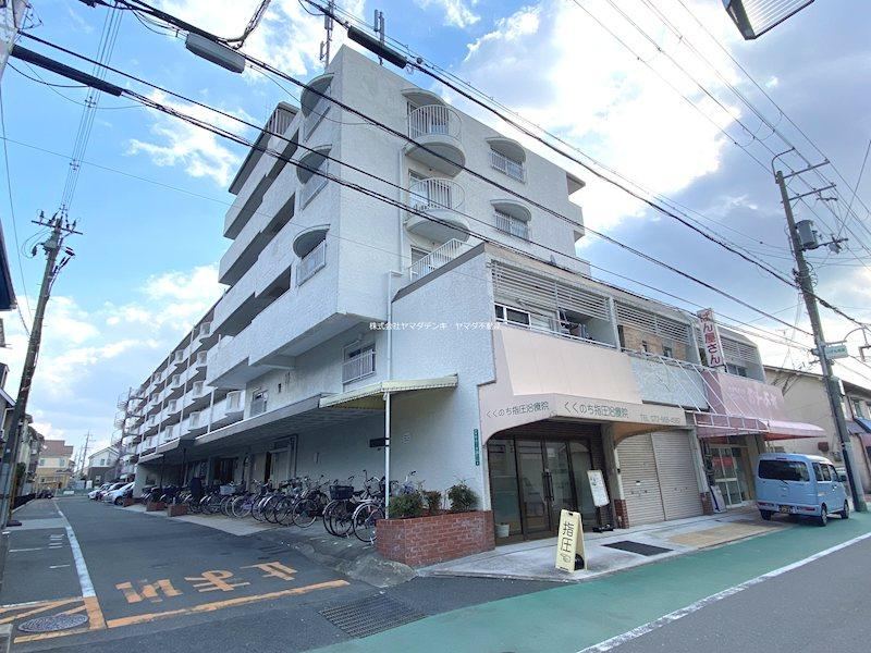2LDK apartment in Takatsuki, Osaka - Photo 1