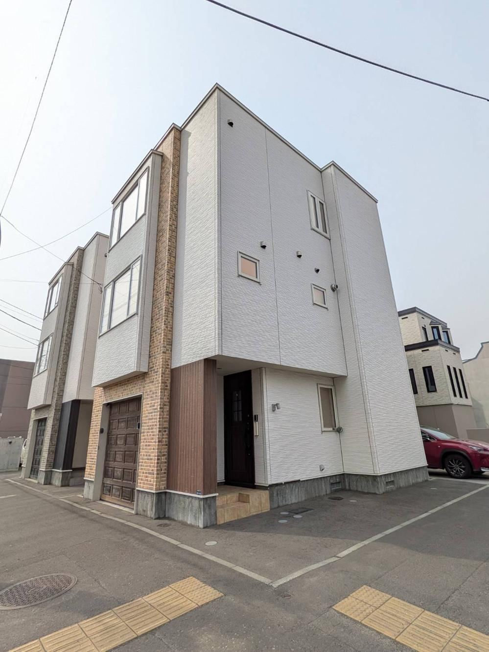 3LDK house in Chuo Ward, Sapporo, Hokkaido - Photo 1