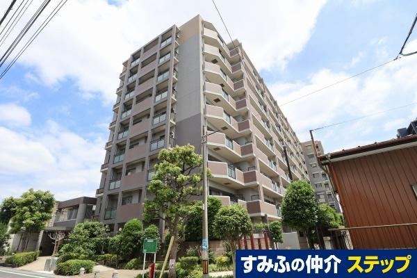 4LDK apartment in Minami Ward, Saitama - Photo 1