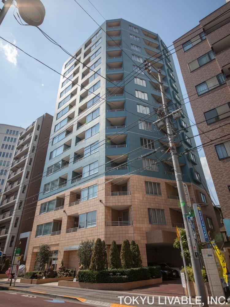 2LDK apartment in Minato Ward, Tokyo - Photo 1