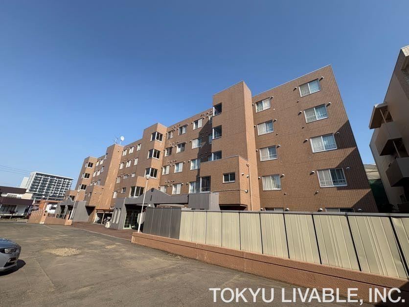 3LDK apartment in Toyohira Ward, Sapporo, Hokkaido - Photo 1