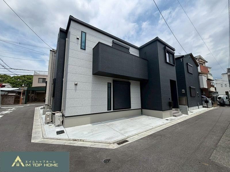 4LDK house in Higashiosaka, Osaka - Photo 1
