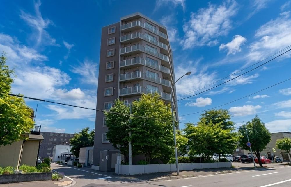 3LDK apartment in Shiroishi Ward, Sapporo, Hokkaido - Photo 1