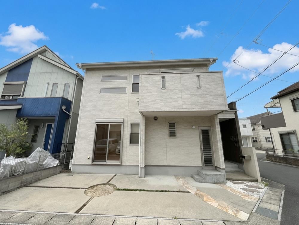 4LDK house in Otsu, Shiga - Photo 1