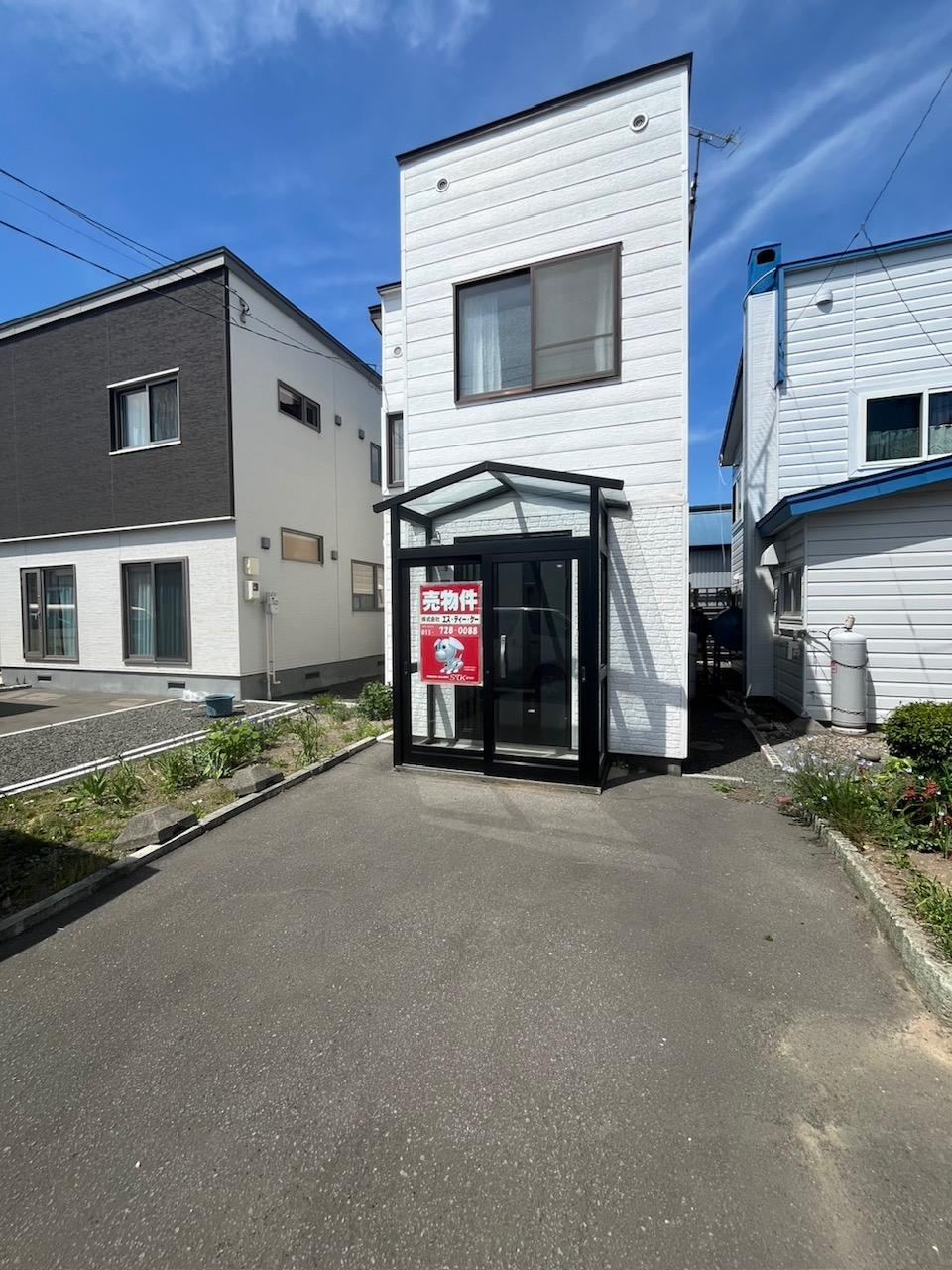 4LDK house in Kita Ward, Sapporo, Hokkaido - Photo 1