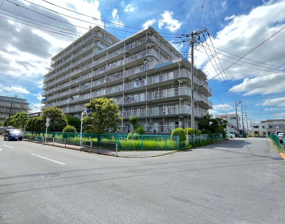 3LDK+S apartment in Koshigaya, Saitama - Photo 1