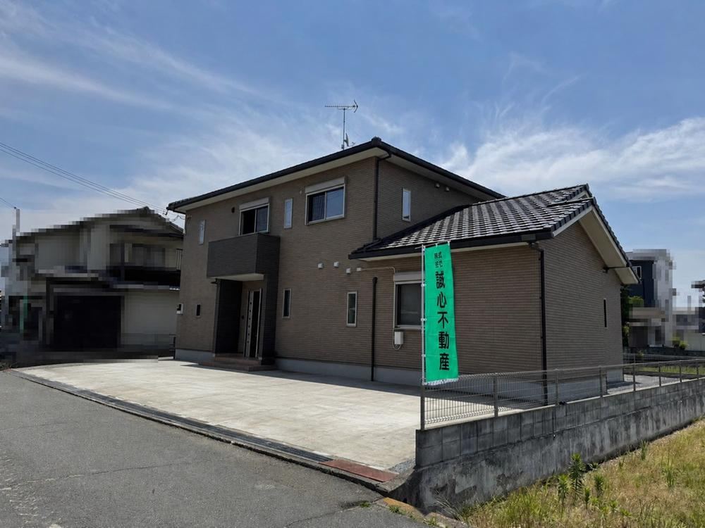 8LDK house in Tatsuno, Hyogo - Photo 1