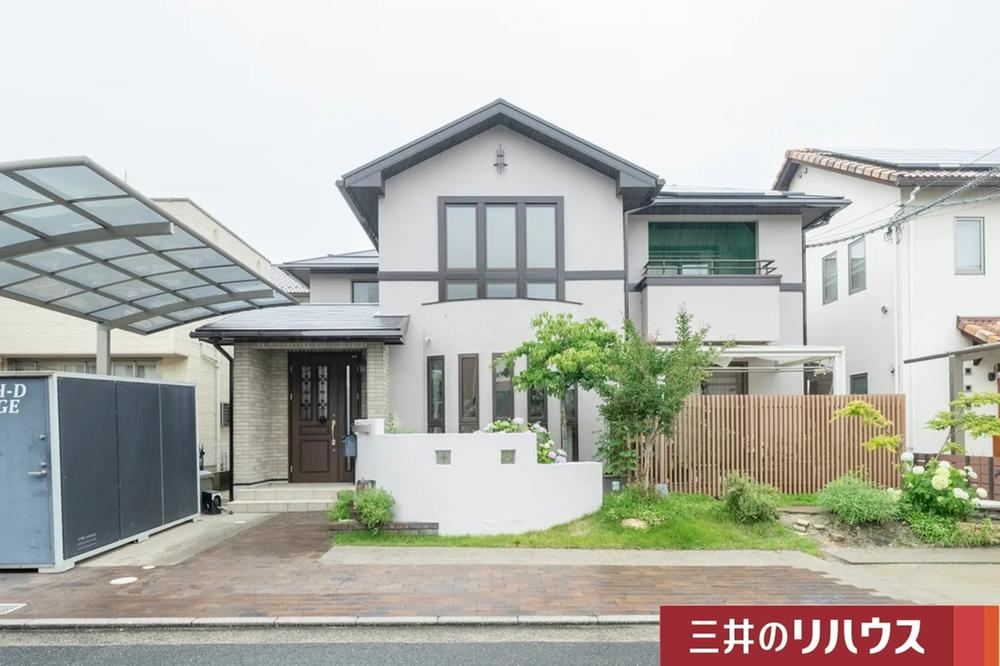 4LDK house in Asaminami Ward, Hiroshima - Photo 1