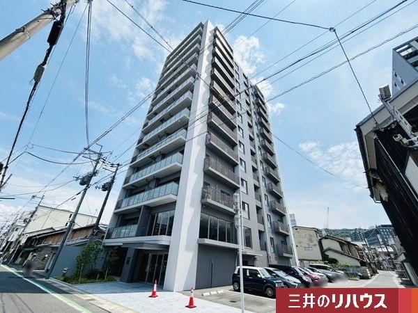 2LDK apartment in Otsu, Shiga - Photo 1