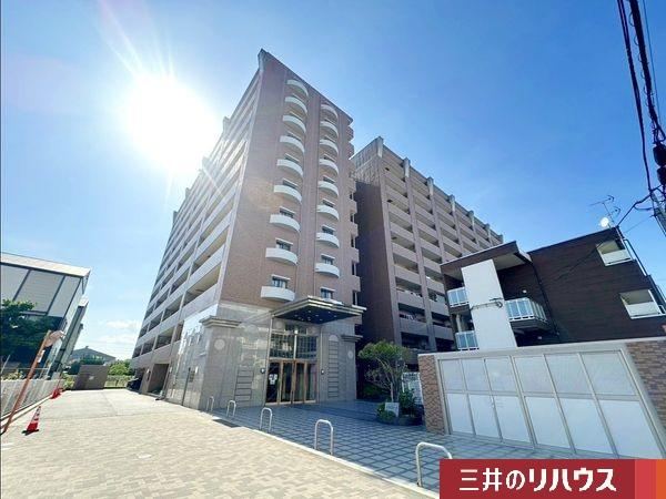 4LDK apartment in Amagasaki, Hyogo - Photo 1