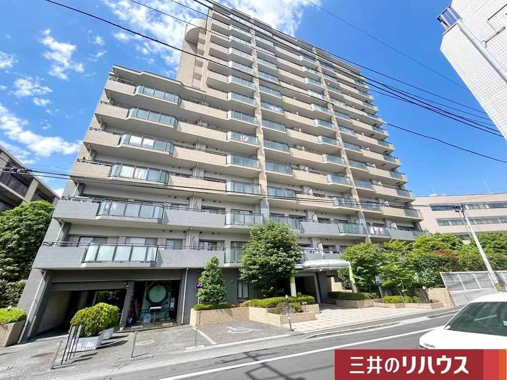 3LDK apartment in Hachioji, Tokyo - Photo 1