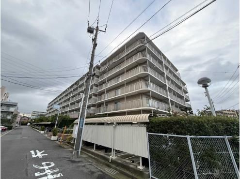 3LDK apartment in Ichikawa, Chiba - Photo 1