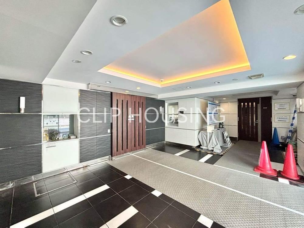 2LDK apartment in Chigasaki, Kanagawa - Photo 1