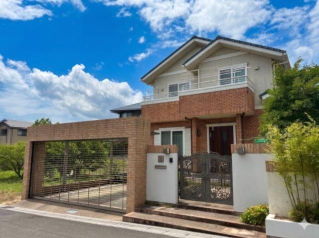 7LDK house in Otsu, Shiga - Photo 1