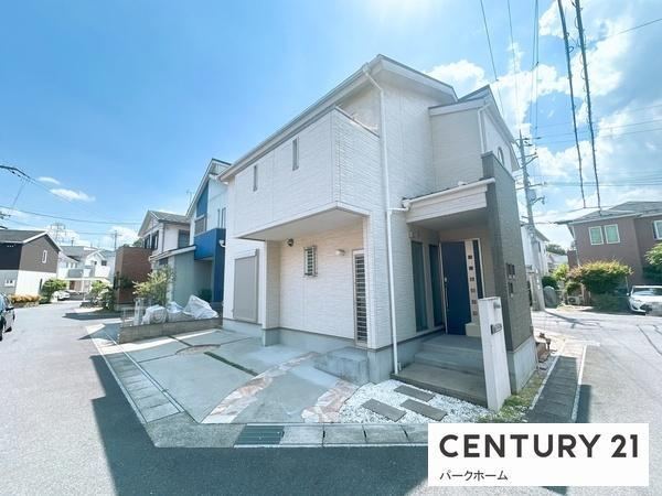 4LDK house in Otsu, Shiga - Photo 1