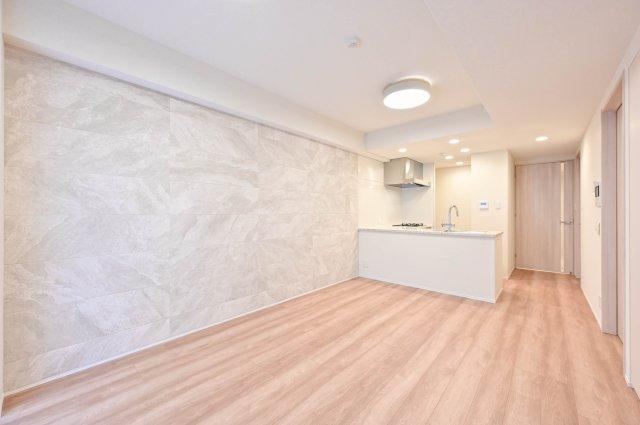 2LDK+S apartment in Shibuya Ward, Tokyo - Photo 1