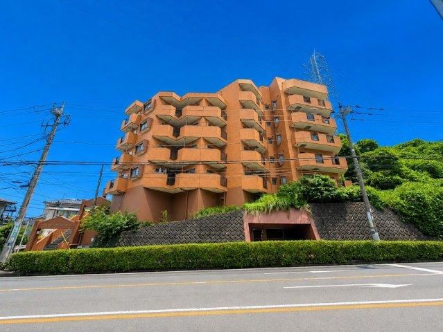 3DK apartment in Totsuka Ward, Yokohama, Kanagawa - Photo 1