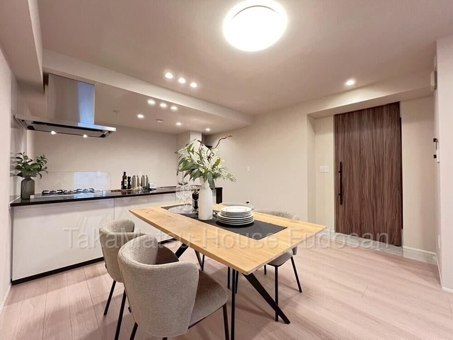 2LDK apartment in Shibuya Ward, Tokyo - Photo 1