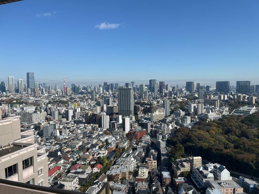 3LDK apartment in Meguro Ward, Tokyo - Photo 1