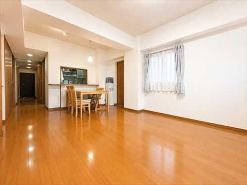 4LDK apartment in Toyota, Aichi - Photo 1