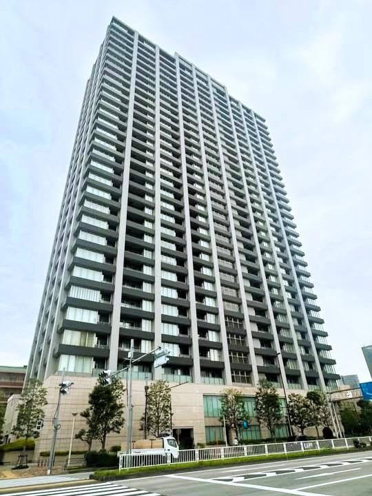 1LDK apartment in Koto Ward, Tokyo - Photo 1