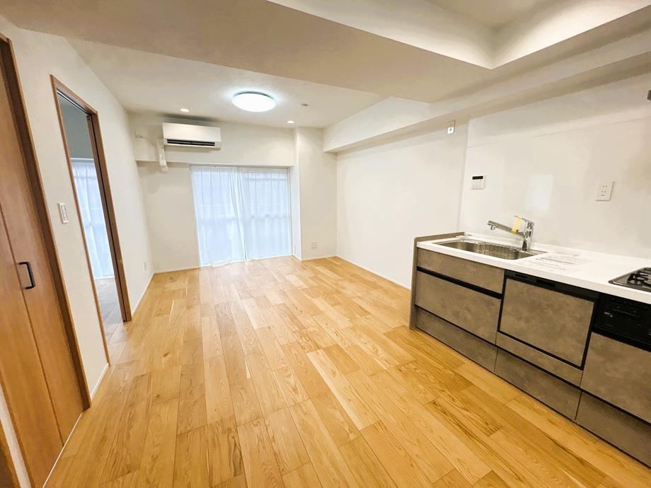 2LDK apartment in Shinjuku Ward, Tokyo - Photo 1