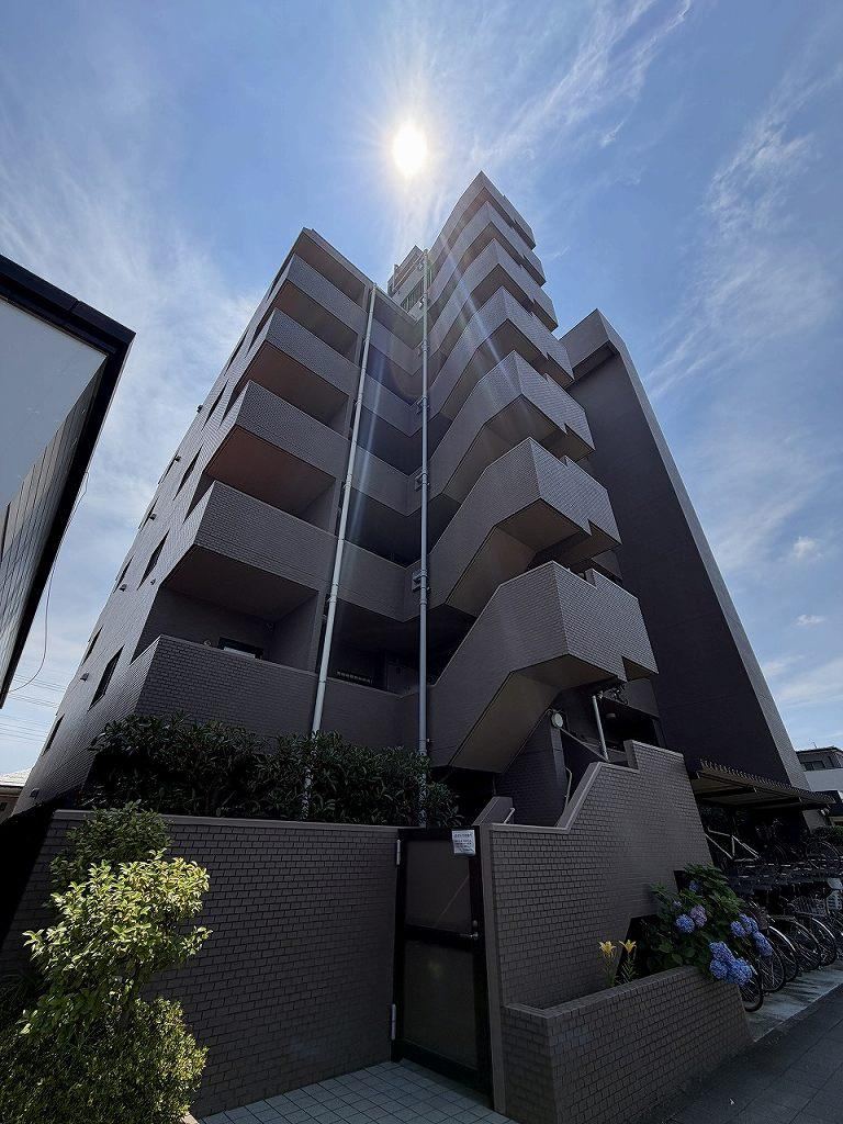 3LDK apartment in Hino, Tokyo - Photo 1