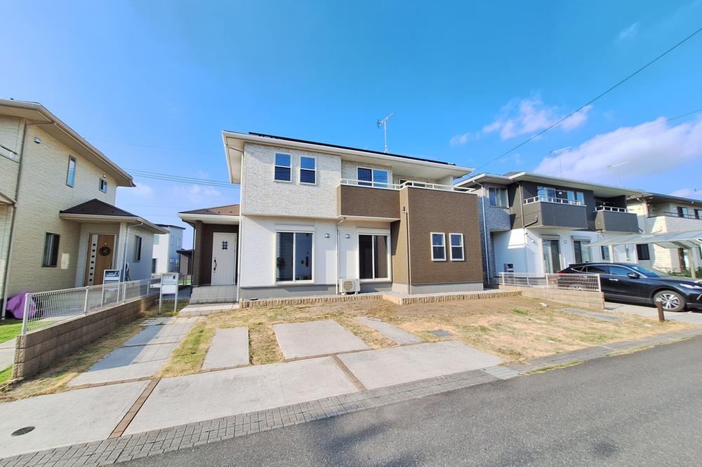 4LDK house in Oyama, Tochigi - Photo 1
