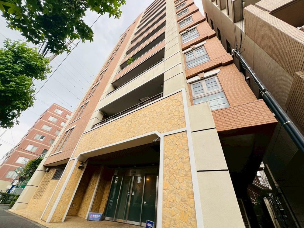2LDK+S apartment in Edogawa Ward, Tokyo - Photo 1