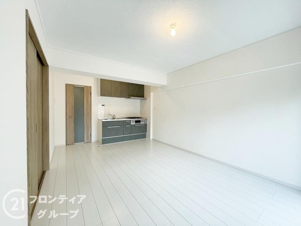 3LDK apartment in Yamashina Ward, Kyoto - Photo 1