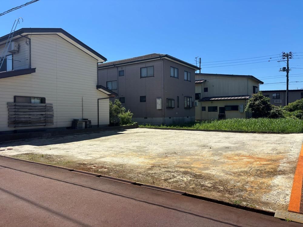 169 m² land in Joetsu, Niigata - Photo 1