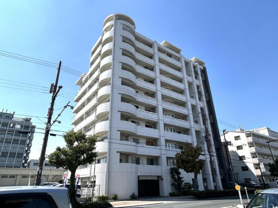 2LDK apartment in Joto Ward, Osaka - Photo 1