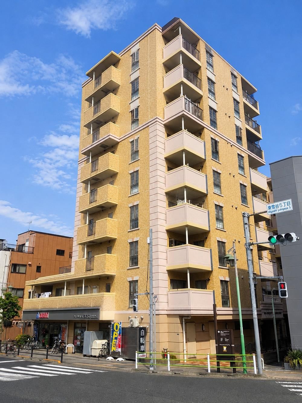 3LDK+S apartment in Ota Ward, Tokyo - Photo 1