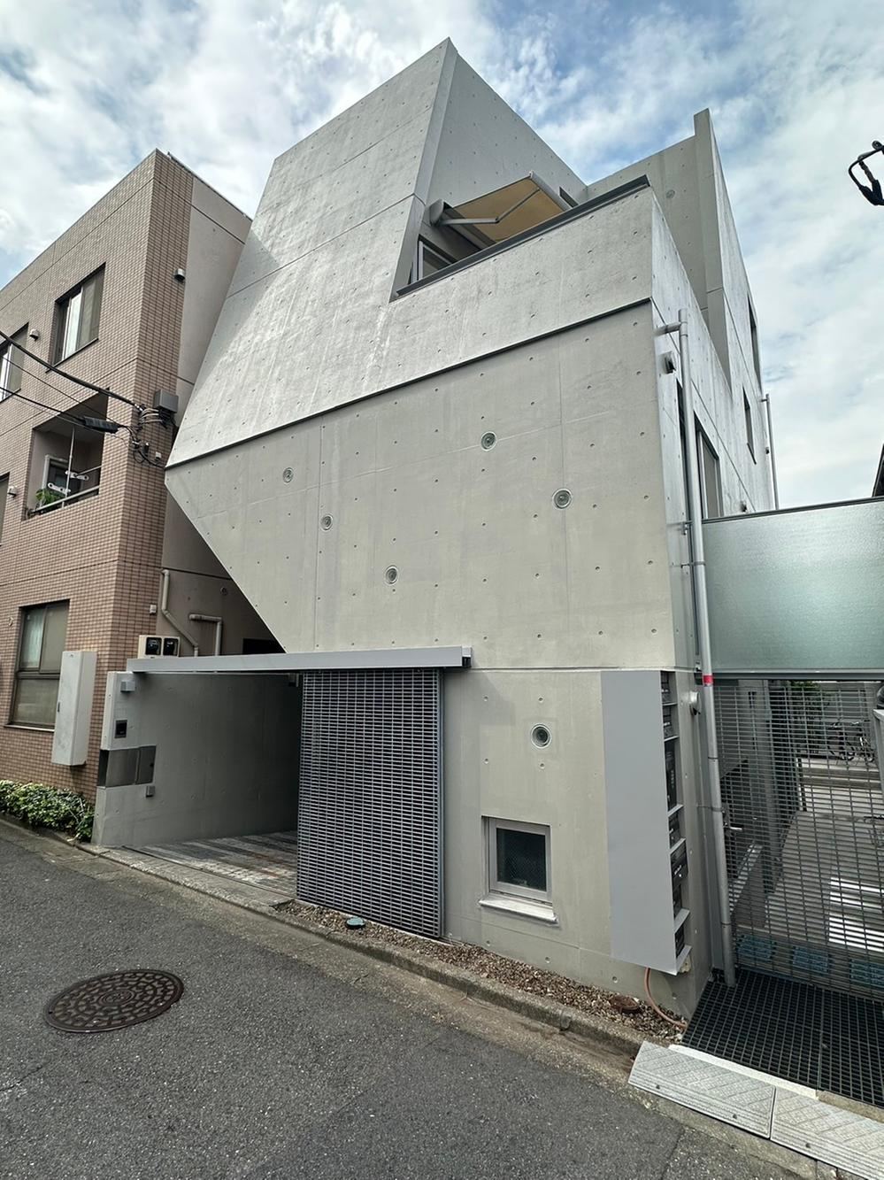 4LDK house in Setagaya Ward, Tokyo - Photo 1