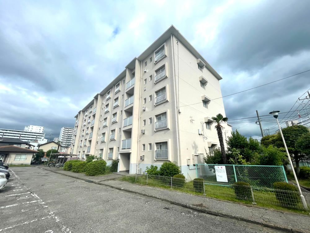 3LDK apartment in Sakura Ward, Saitama - Photo 1