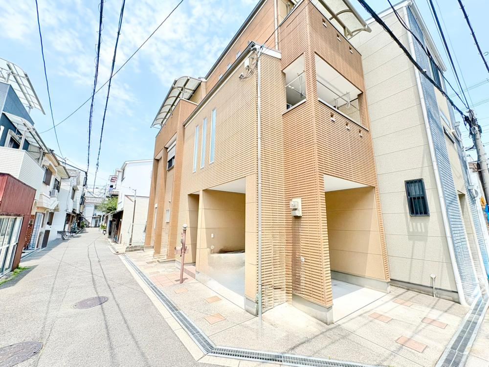 3LDK house in Higashinari Ward, Osaka - Photo 1
