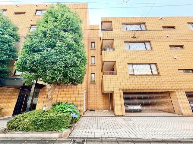 2LDK apartment in Setagaya Ward, Tokyo - Photo 1