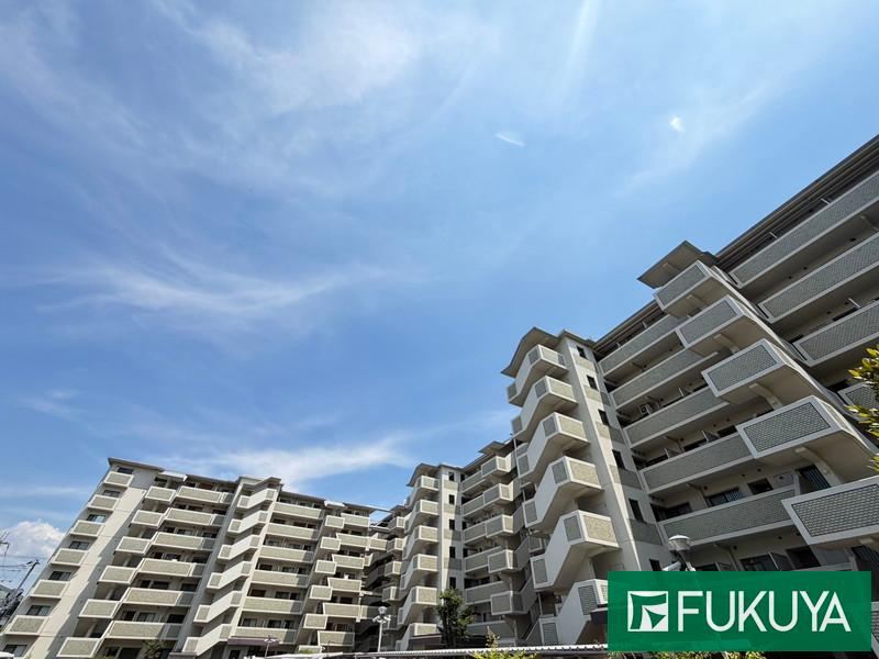 4LDK apartment in Yamatotakada, Nara - Photo 1