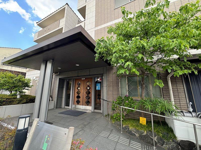 4LDK apartment in Higashiyama Ward, Kyoto - Photo 1