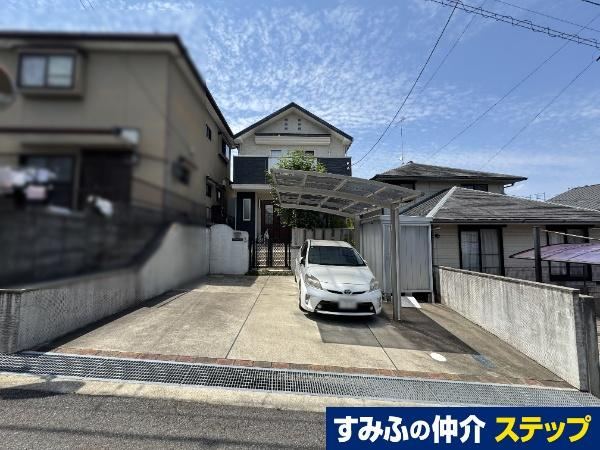 4LDK house in Kusatsu, Shiga - Photo 1