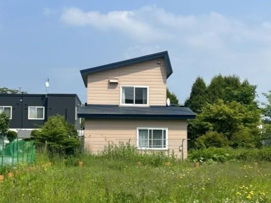 362 m² land in Chitose, Hokkaido - Photo 1
