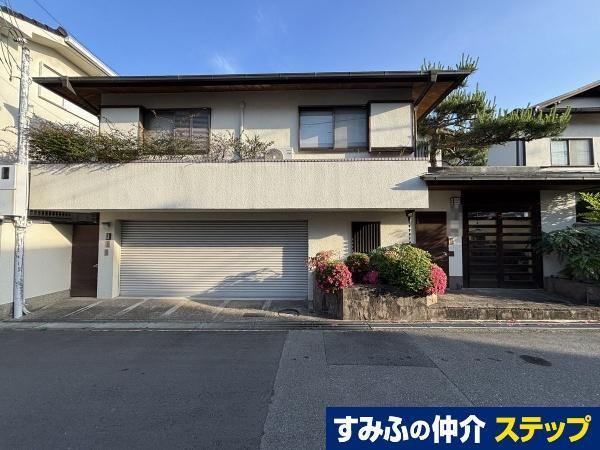 6LDK house in Mino, Osaka - Photo 1