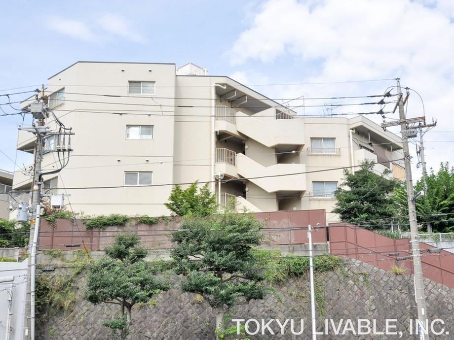 2LDK apartment in Hodogaya Ward, Yokohama, Kanagawa - Photo 1